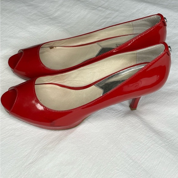 Michael Kors Red Patent Heels Hamilton Open Toe Platform Pumps Size 8M SEXY - Picture 11 of 13